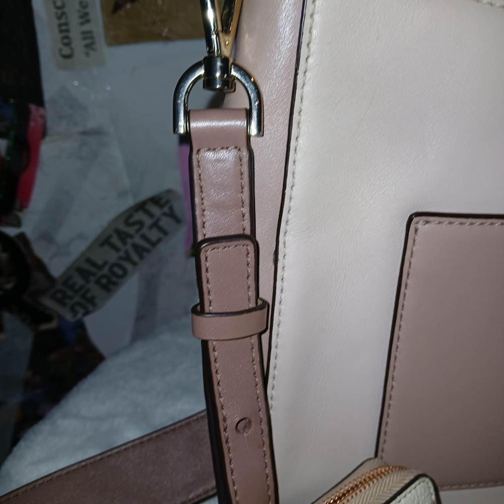 Michael Kors Pale Pink and Pink Women's Bag Set - Picture 5 of 6